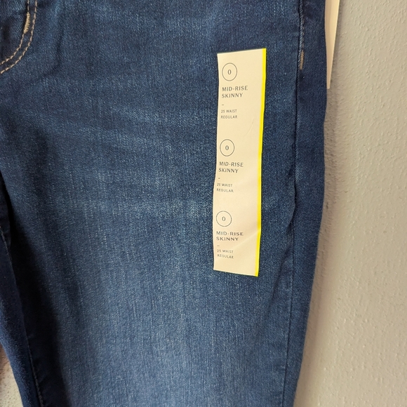 Universal Thread Mid-rise Skinny Dark Wash Jeans 0 - Picture 2 of 7